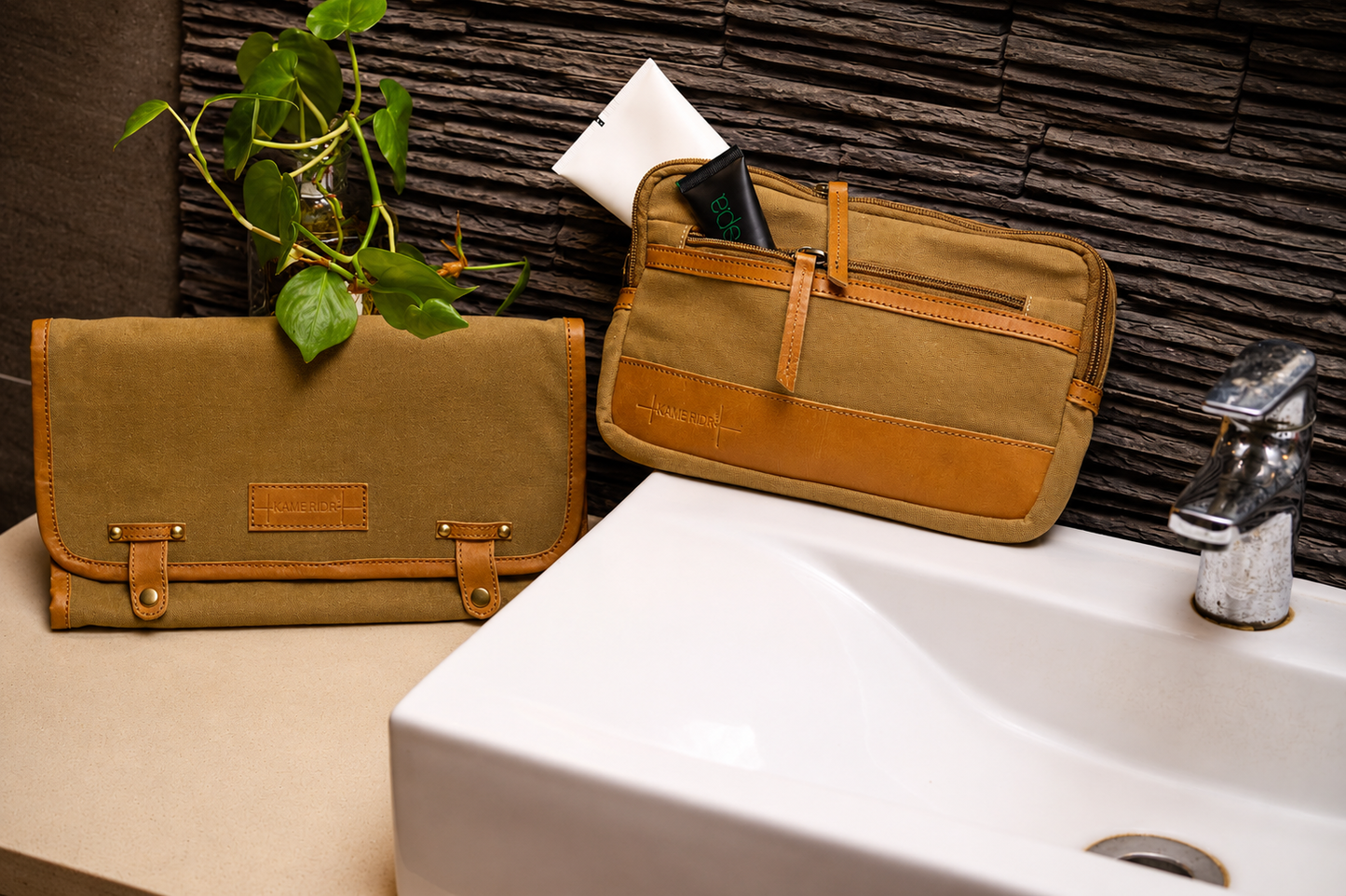 Hawksbill Toiletry Case - Khaki Clay